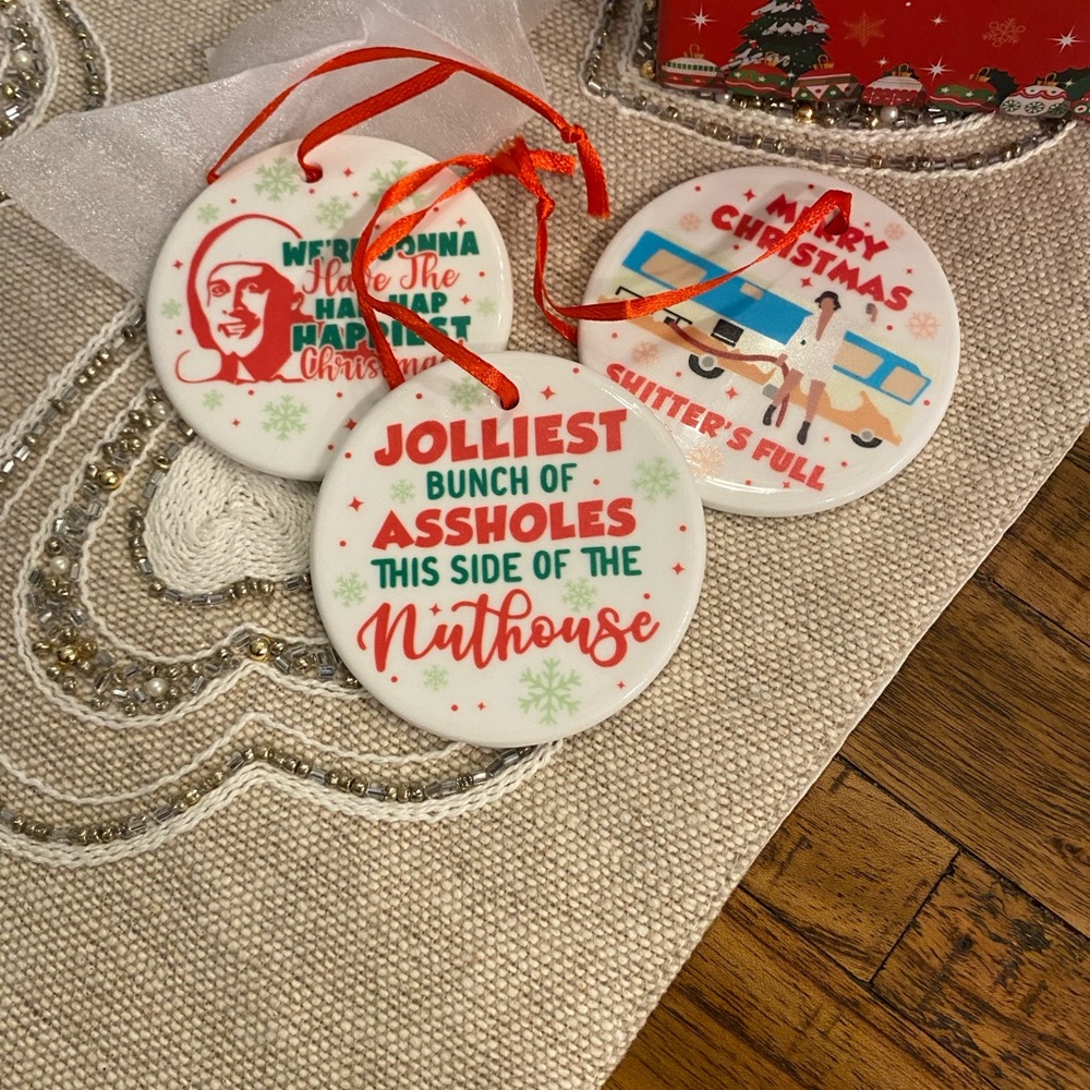 Christmas Vacation Themed Ornament Set - Picture 5 of 9